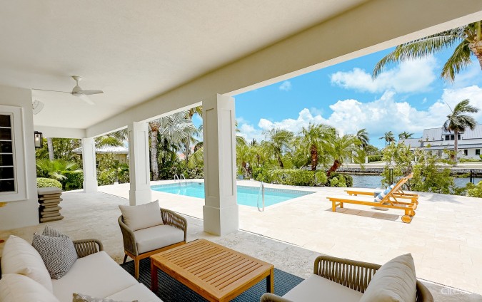 CRYSTAL HARBOUR LUXURY HOME