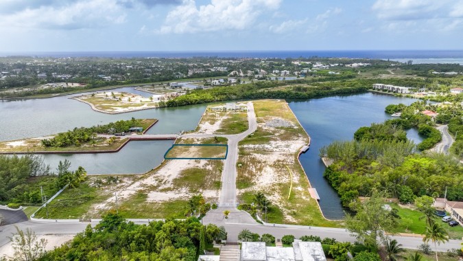 MUSTIQUE COVE PRIME CANAL-FRONT LAND
