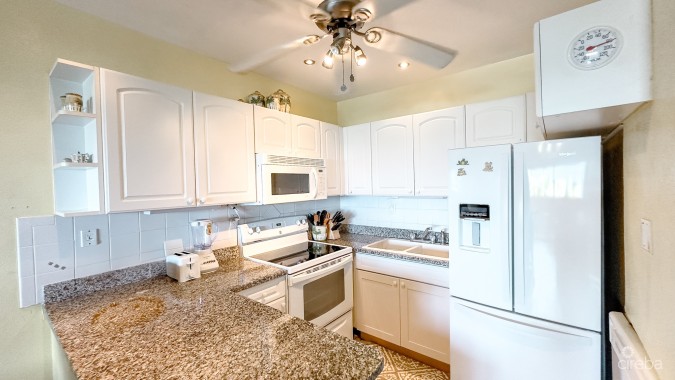 MOON BAY OCEANFRONT CONDO