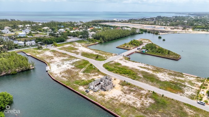 MUSTIQUE COVE PRIME CANAL-FRONT LAND