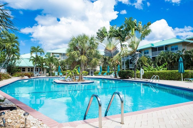 PLANTATION VILLAGE SEVEN MILE BEACH