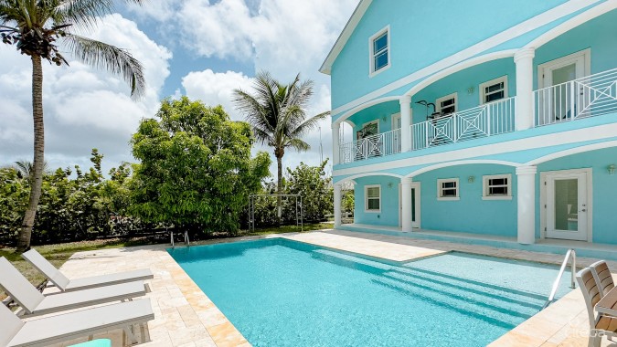 SAVANNAH FAMILY HOME WITH INVESTMENT PROPERTY