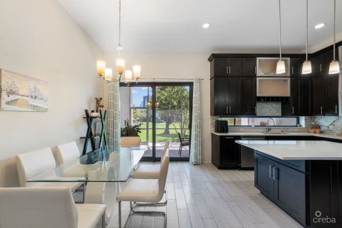 VELA 2, OCEANVIEW SOUTH SOUND HOME