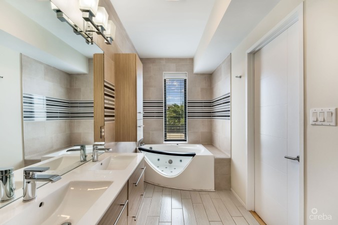 VELA 2, OCEANVIEW SOUTH SOUND HOME