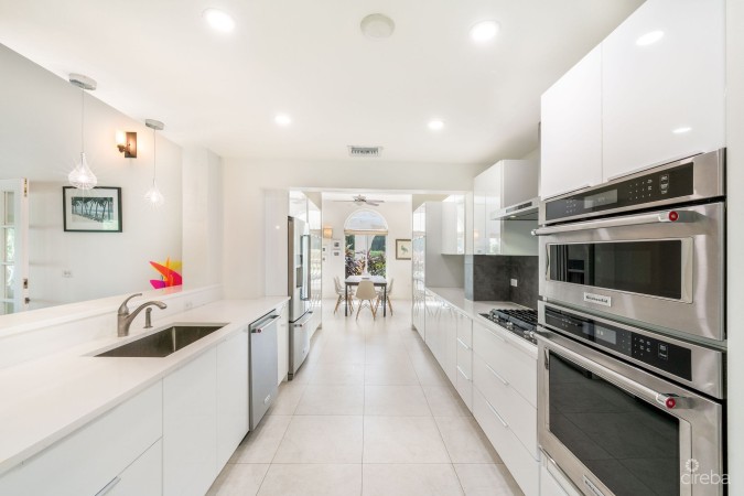 MATILDA'S HAVEN - OVER US$100K REDUCTION - MAKE AN OFFER!