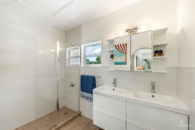 MATILDA'S HAVEN - OVER US$100K REDUCTION - MAKE AN OFFER!