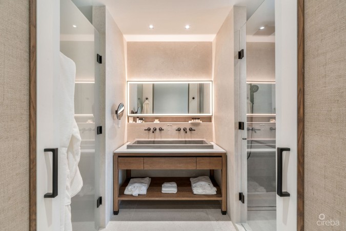 KAILANI - CURIO COLLECTION BY HILTON - UNIT 204