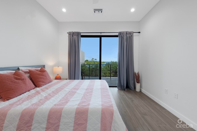 ALLURE 4, WATERFRONT CONDO