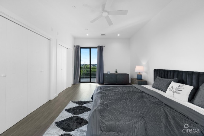 ALLURE 4, WATERFRONT CONDO