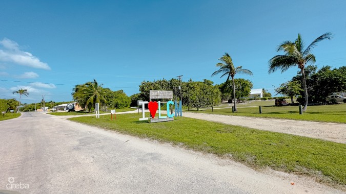LITTLE CAYMAN OCEANFRONT LAND