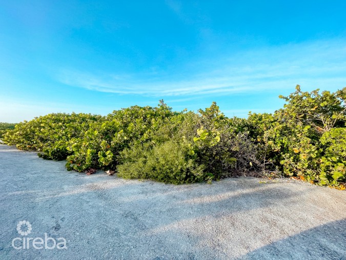 LITTLE CAYMAN OCEANFRONT LAND