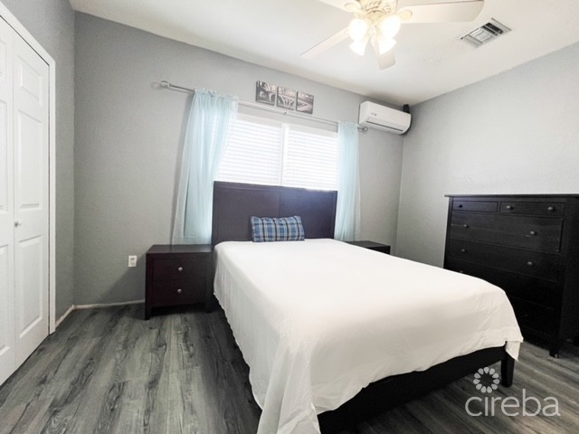 IMMACULATE 2-BEDROOM CONDO IN FALCON CLOSE