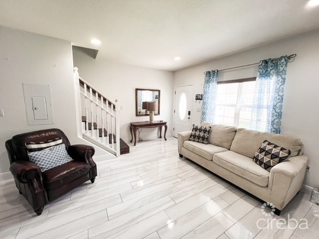IMMACULATE 2-BEDROOM CONDO IN FALCON CLOSE