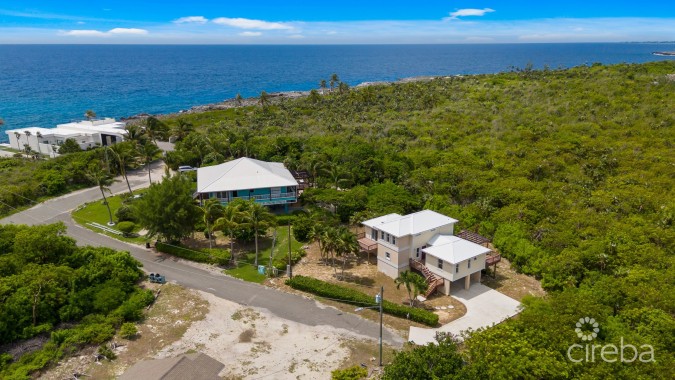 FALLSREACH CLOSE 19, BEACH BAY HOME