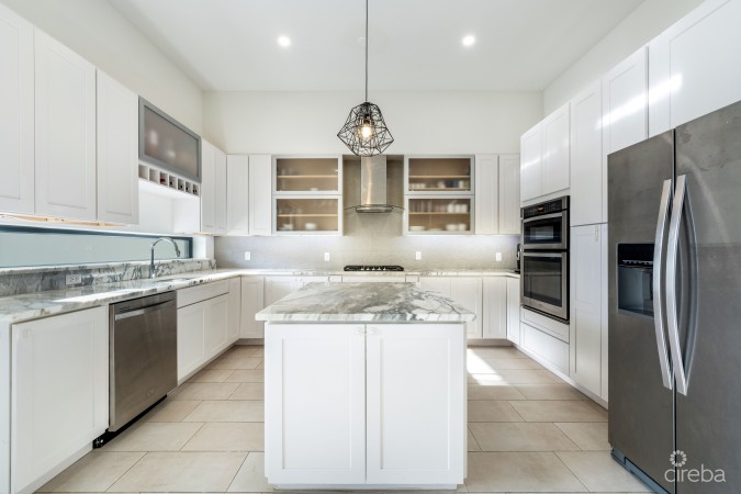 VELA TOWNHOME 15 WITH OCEAN VIEWS