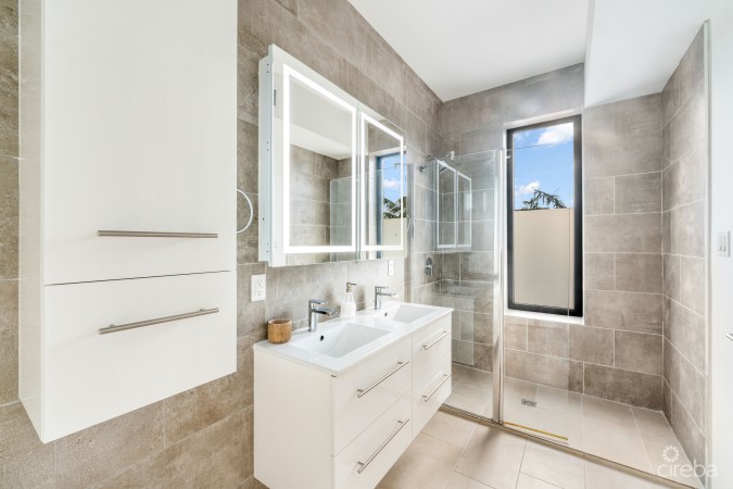 VELA TOWNHOME 15 WITH OCEAN VIEWS