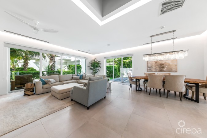SOLARA 117, CRYSTAL HARBOUR END UNIT