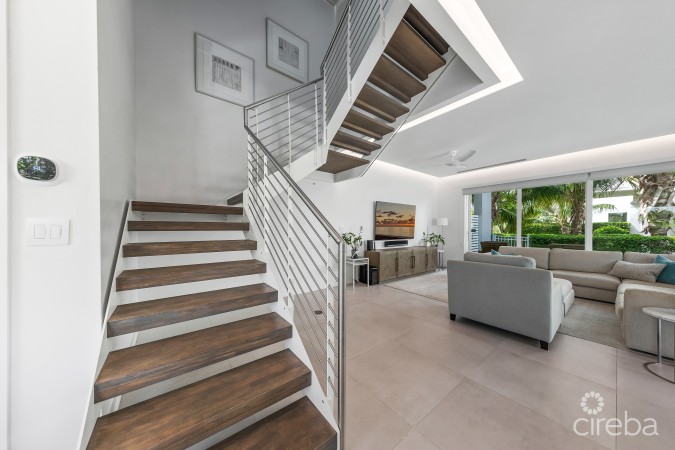 SOLARA 117, CRYSTAL HARBOUR END UNIT