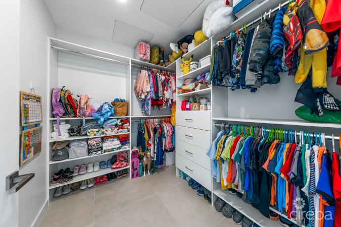 SOLARA 117, CRYSTAL HARBOUR END UNIT