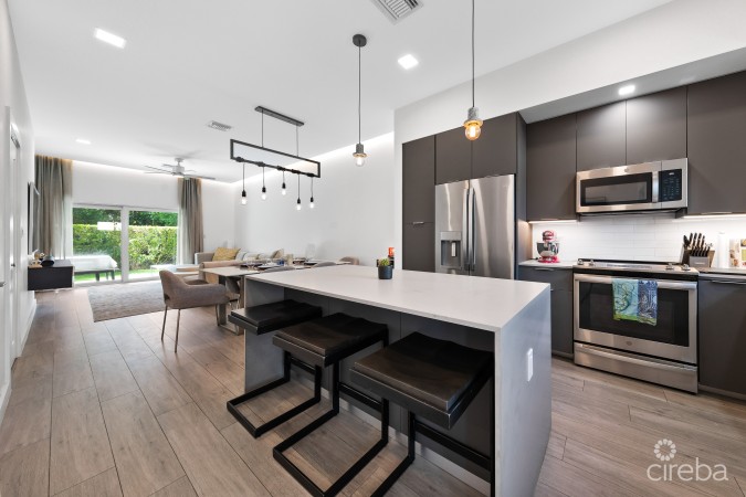 VIVI 14, TWO BEDROOM TOWNHOME