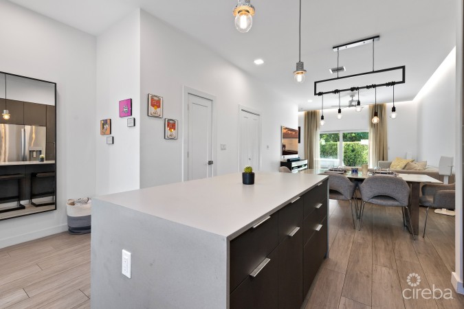 VIVI 14, TWO BEDROOM TOWNHOME