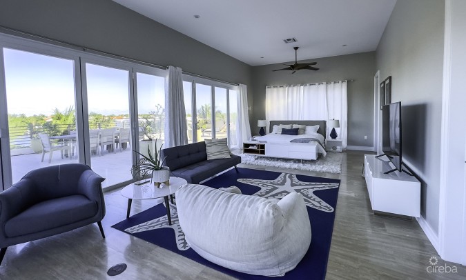 GOVERNORS HARBOUR- THE DRAKE PENTHOUSE