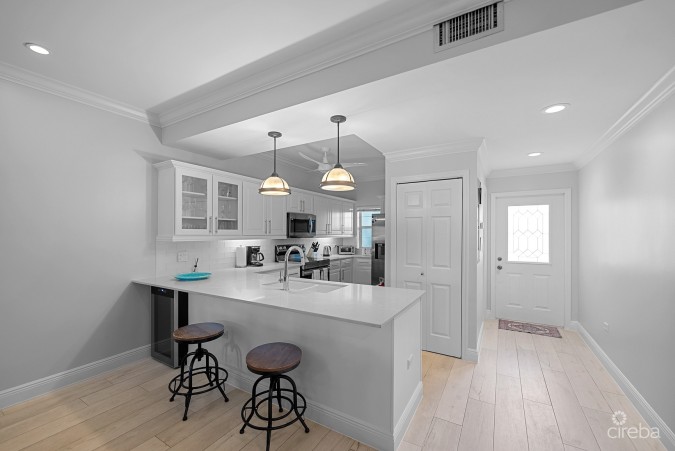 GRANDVIEW UNIT 612 WITH GARAGE