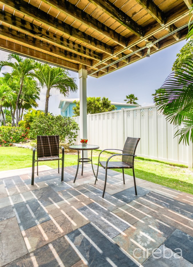 ISLAND PINE VILLAS