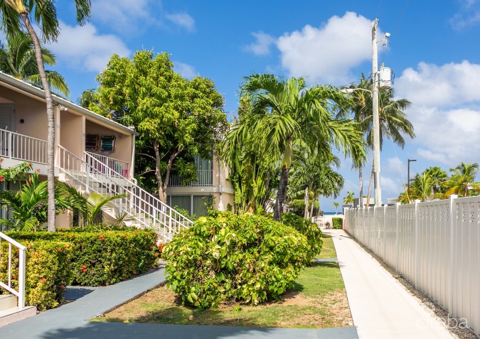 ISLAND PINE VILLAS