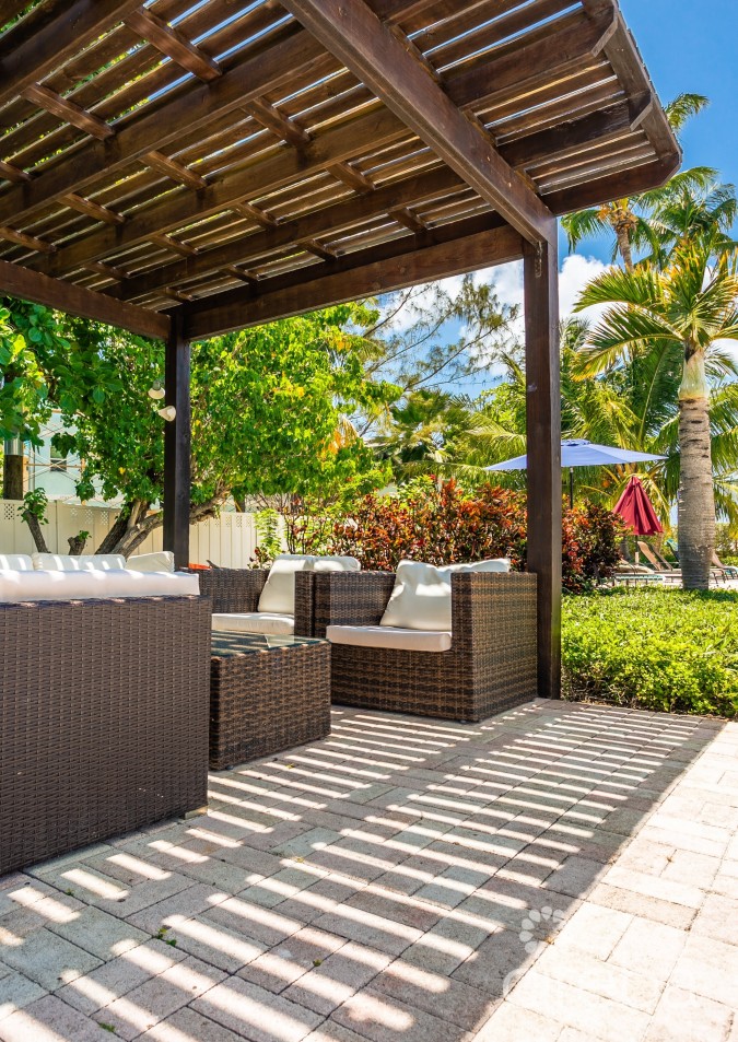 ISLAND PINE VILLAS
