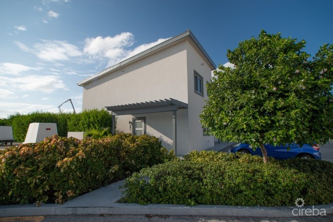 DOWNTOWN REACH TOWNHOUSE