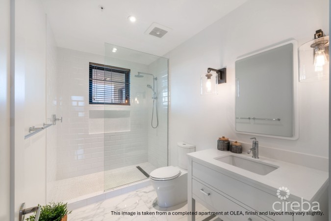 OLEA 228 TOWNHOUSE WITH CANAL VIEWS, CAMANA BAY