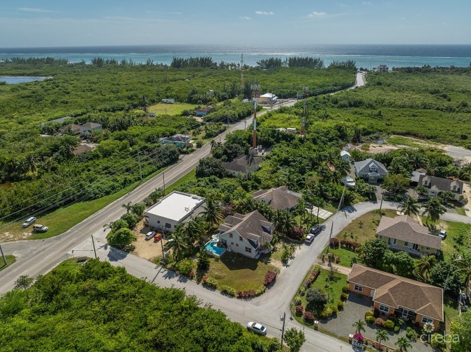 SINGLE FAMILY HOME - ENTRANCE OF FRANK SOUND