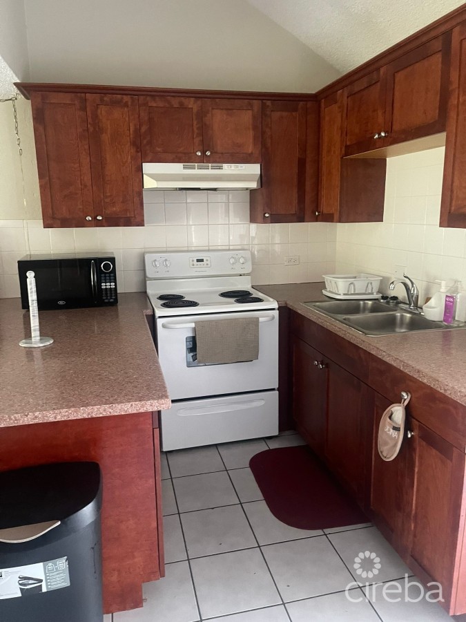 OCEAN CLUB - 1 BED LOFT