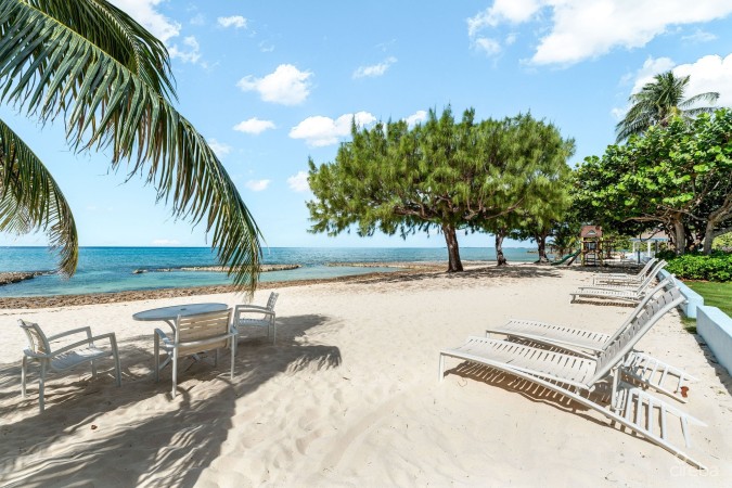 GRANDVIEW 112, SEVEN  MILE BEACH
