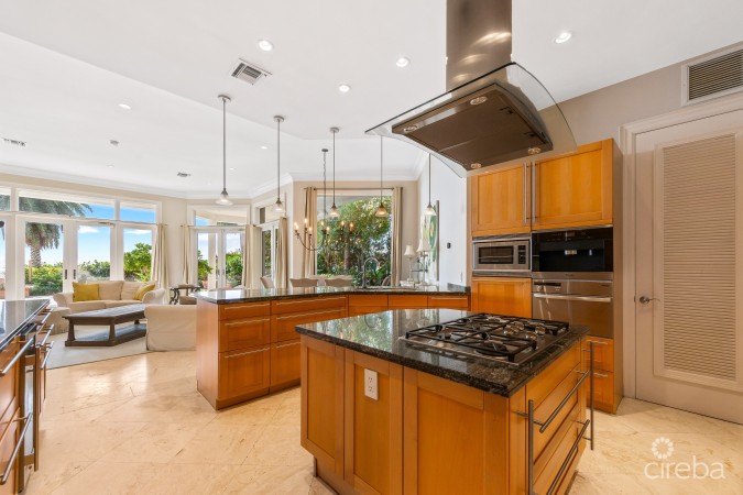 508 SOUTH SOUND - LUXURY BEACH FRONT ESTATE