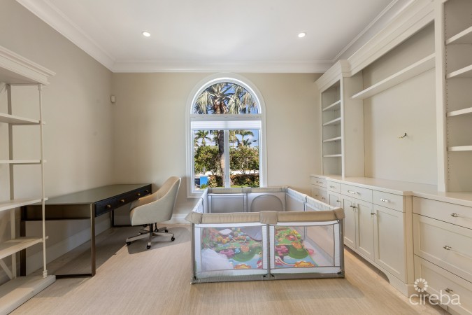 508 SOUTH SOUND - LUXURY BEACH FRONT ESTATE