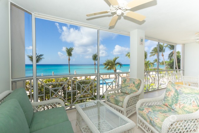 THE PALMS #7, SEVEN MILE BEACH