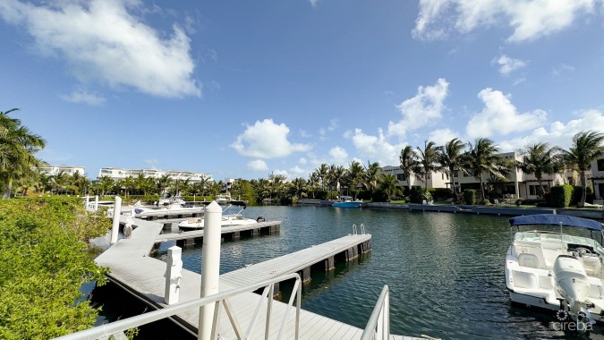 SOLARA VILLA - CRYSTAL HARBOUR