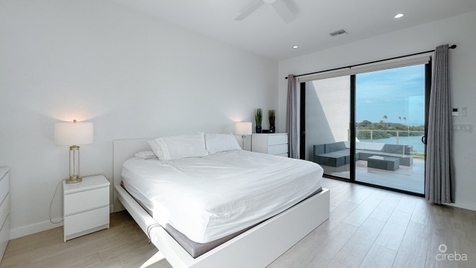 ALLURE WATERFRONT TOWNHOME
