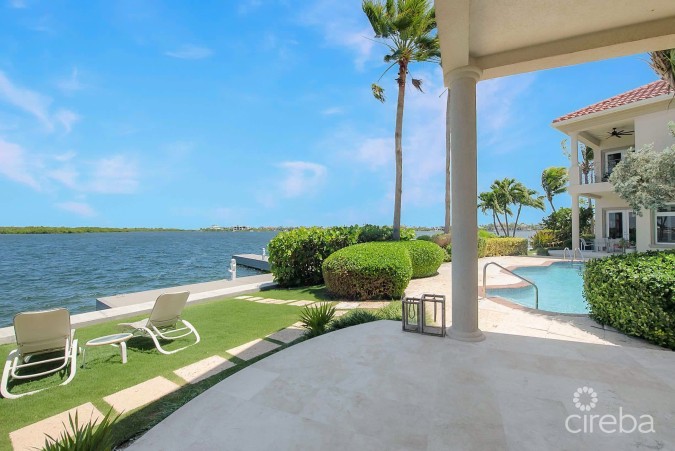 VISCAYA, STUNNING VIEWS OVERLOOKING GOVERNOR'S CREEK