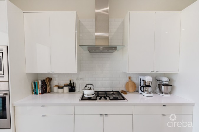 VELA 96, SOUTH SOUND TOWNHOME