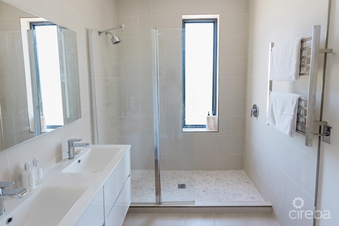 VELA 96, SOUTH SOUND TOWNHOME