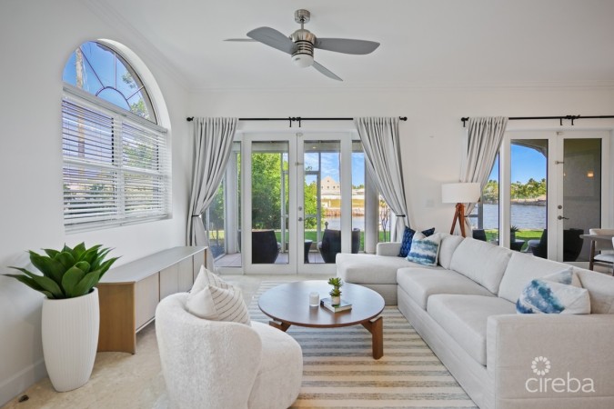 OLIVIAS COVE UNIT #1 - TOWNHOUSE END UNIT