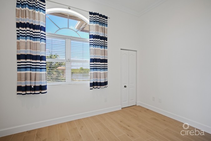 OLIVIAS COVE UNIT #1 - TOWNHOUSE END UNIT