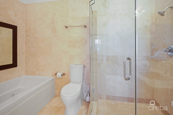 OLIVIAS COVE UNIT #1 - TOWNHOUSE END UNIT