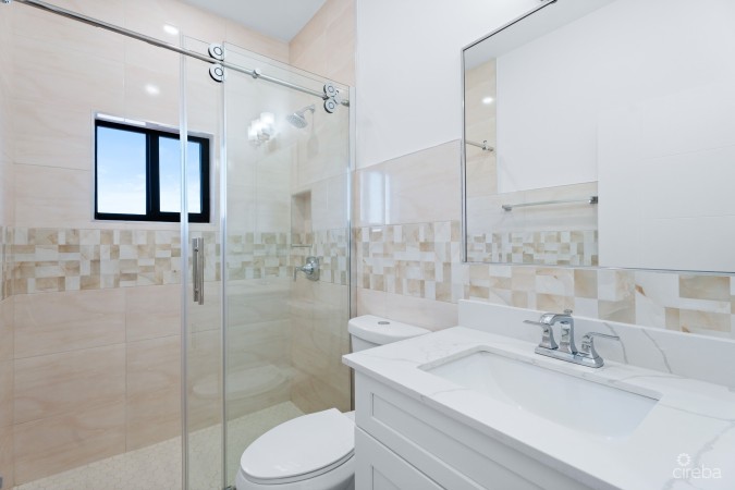 #1 BRAND NEW 3 BED 3.5 BATH DUPLEX -  LOOKOUT GARDENS