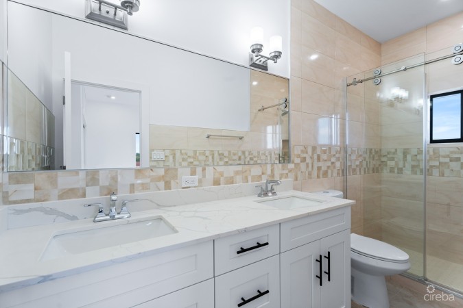 #1 BRAND NEW 3 BED 3.5 BATH DUPLEX -  LOOKOUT GARDENS