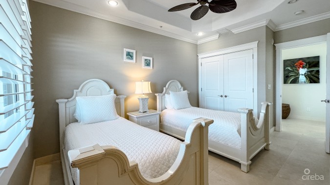SOUTH BEACH BAY CLUB CORNER PENTHOUSE