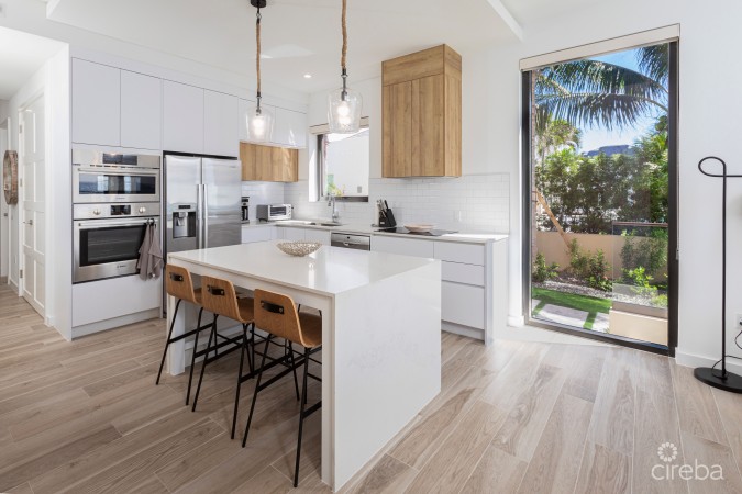 SEADREAMS  1, OCEANFRONT CONDO